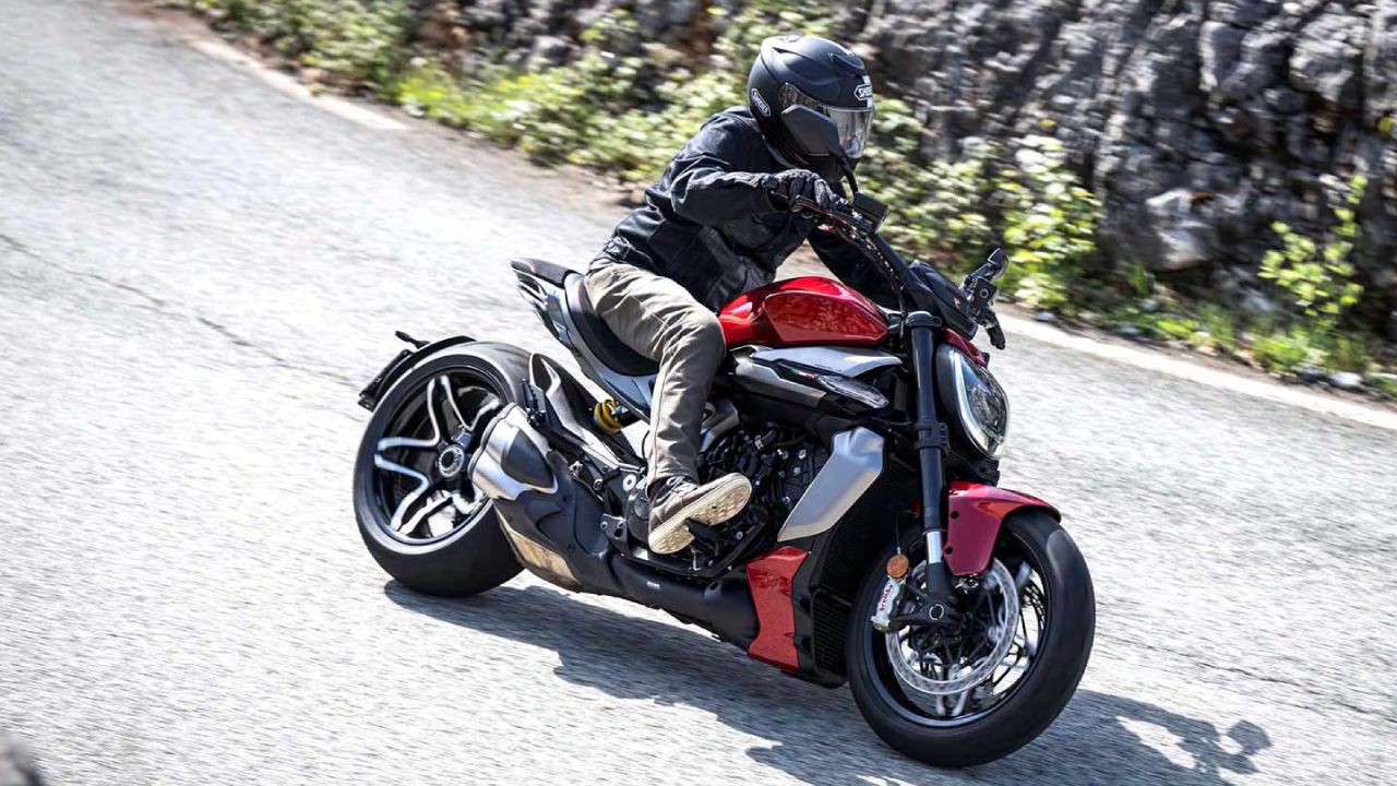Ducati XDiavel V4