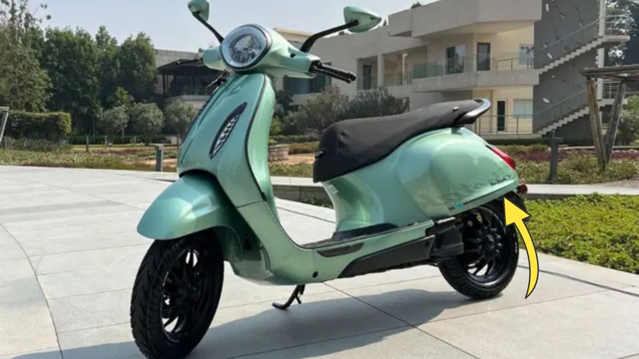 Bajaj Chetak 3201